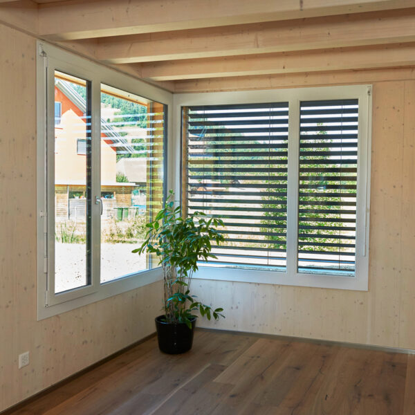 Kunststoff-Metall-Fenster