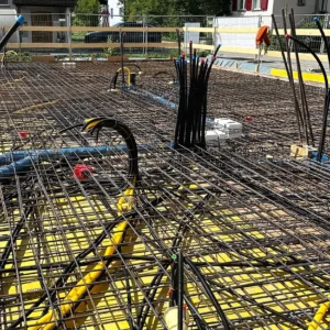 Baustelle Neubau Mehrfamilienhaus in Burgdorf.